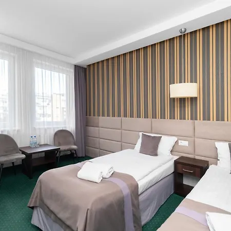 Maraton Hotell 3*