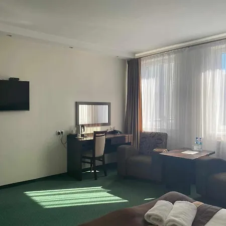 Maraton Hotell 3*