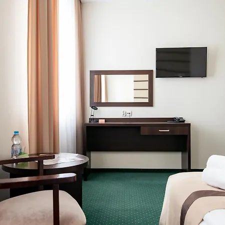 Maraton Hotell 3*