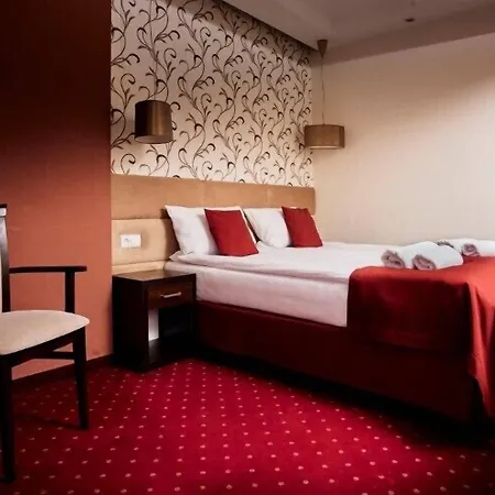 Hotell Maraton 3*